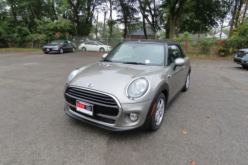 2016 Mini Cooper Convertible photo 1