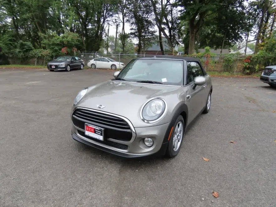 2016 Mini Cooper Convertible photo 1