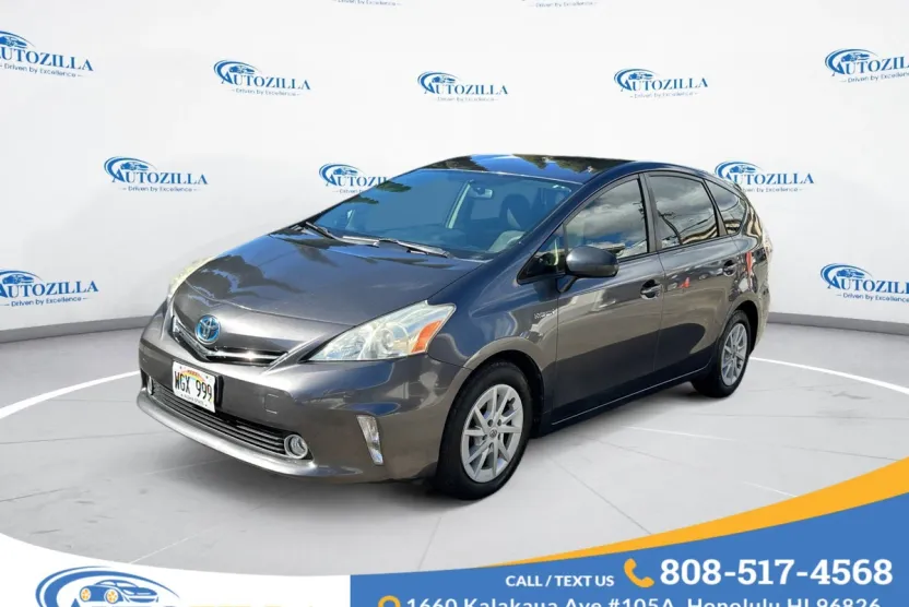 2014 Toyota Prius V photo 1