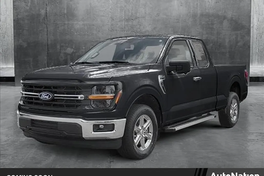 2025 Ford F-150 XLT photo 1