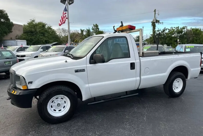 2001 Ford F-250 XL photo 1