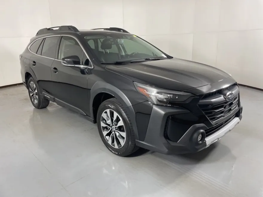 2023 Subaru Outback Limited photo 1