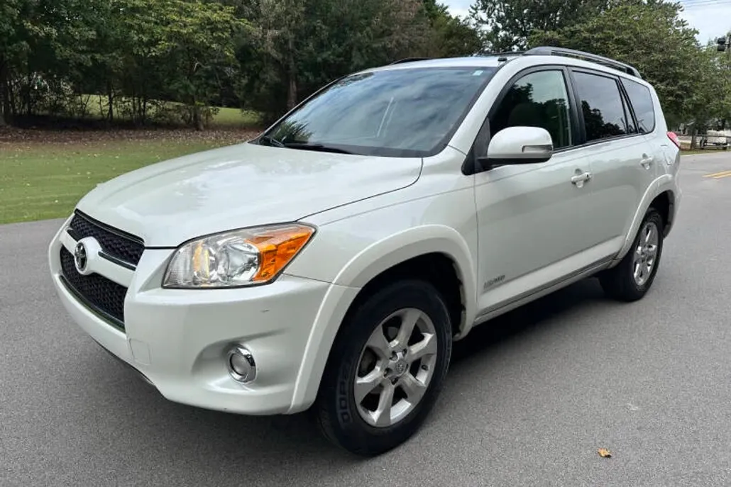 2009 Toyota RAV4 Limited photo 1
