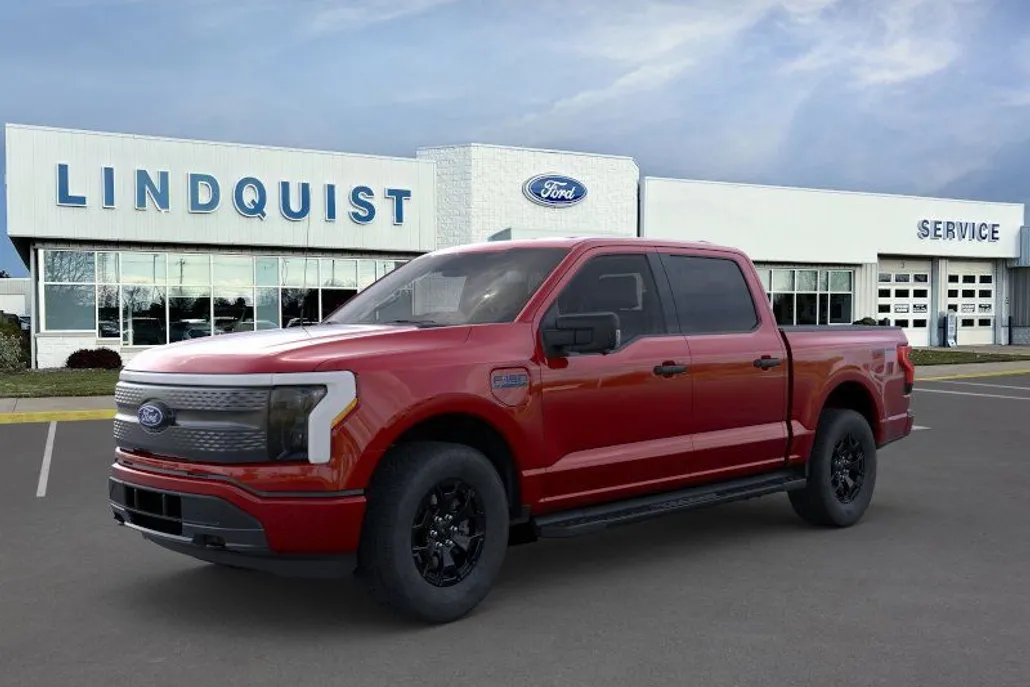 2025 Ford F-150 Lightning XLT photo 1