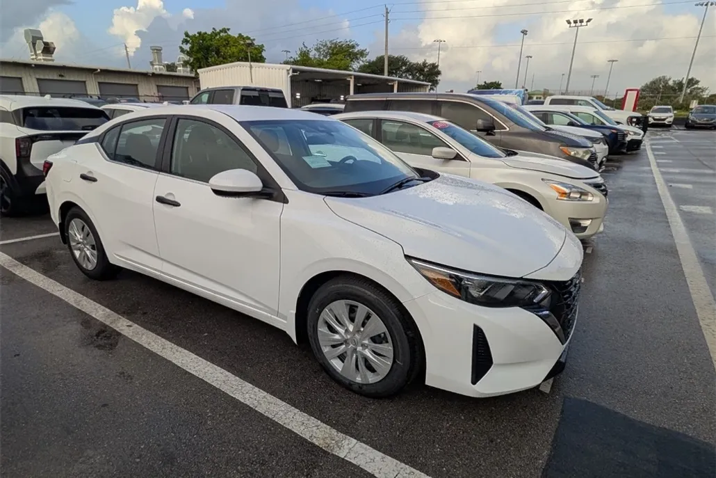 2025 Nissan Sentra S photo 1