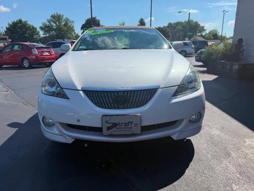 2005 Toyota Camry Solara SE photo 1