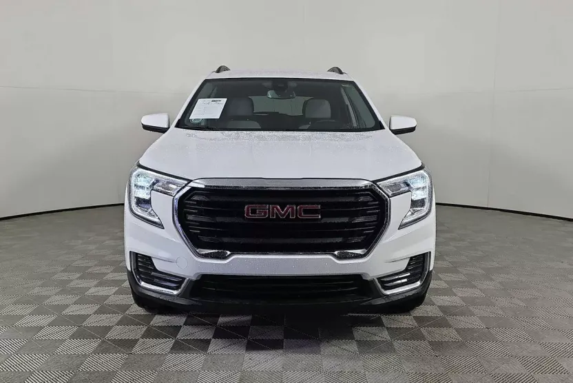 2023 Gmc Terrain SLE photo 1