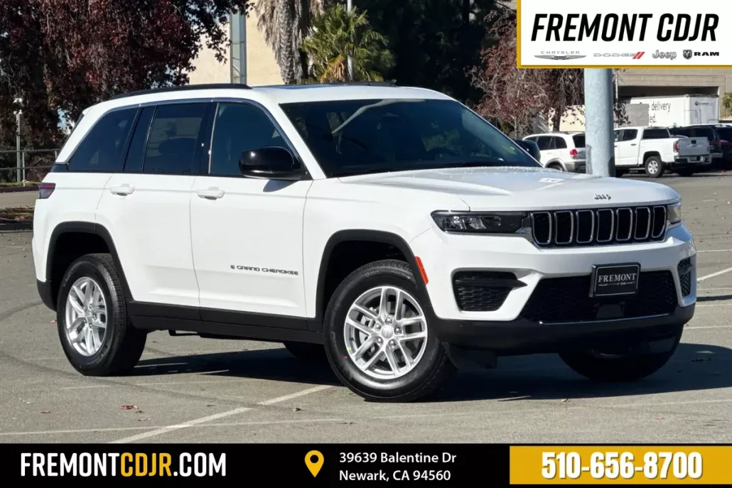2025 Jeep Grand Cherokee Laredo photo 1