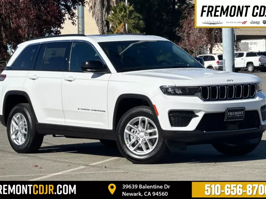 2025 Jeep Grand Cherokee Laredo photo 1