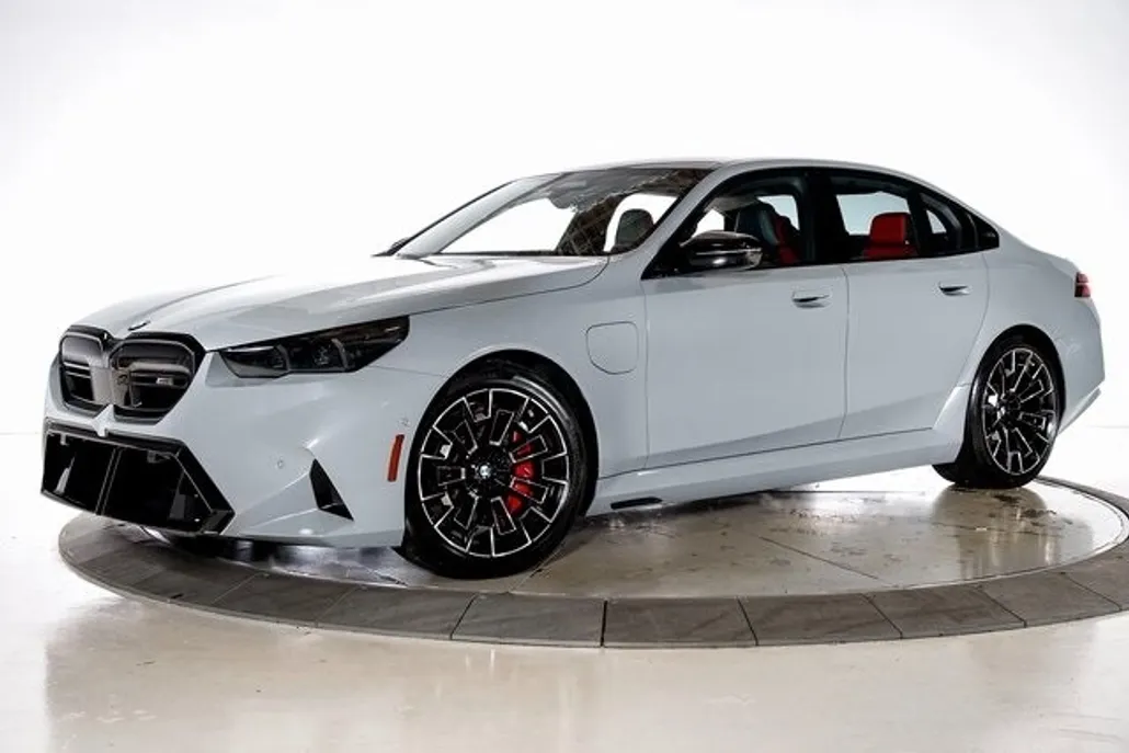 2025 Bmw M5 5 photo 1