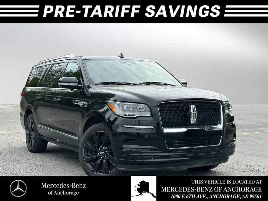 2023 Lincoln Navigator L Reserve photo 1