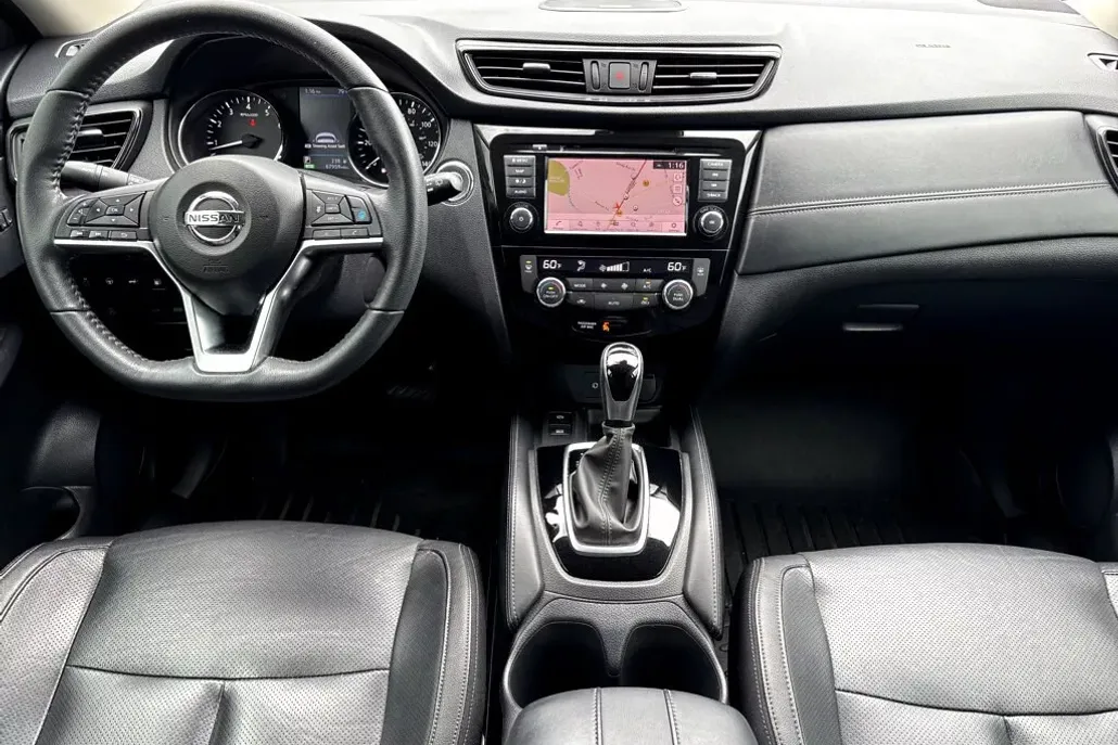2019 Nissan Rogue SL photo 1