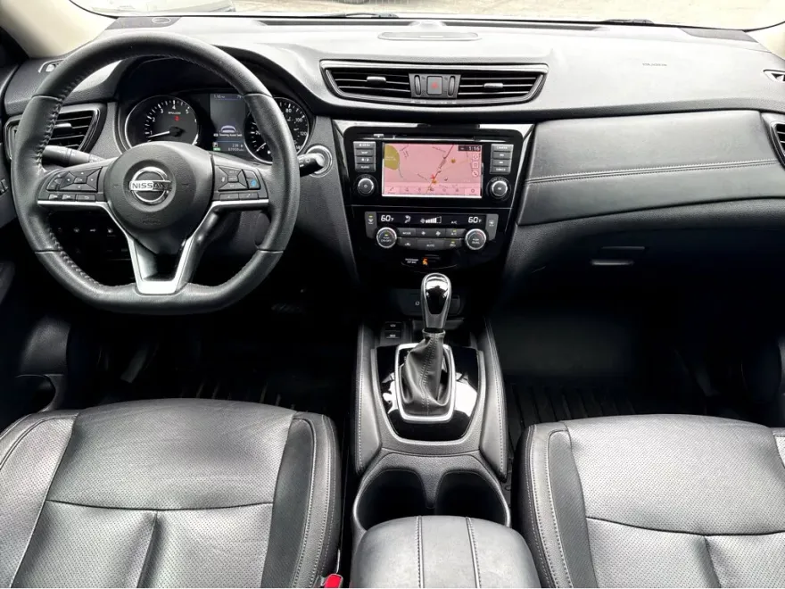 2019 Nissan Rogue SL photo 1