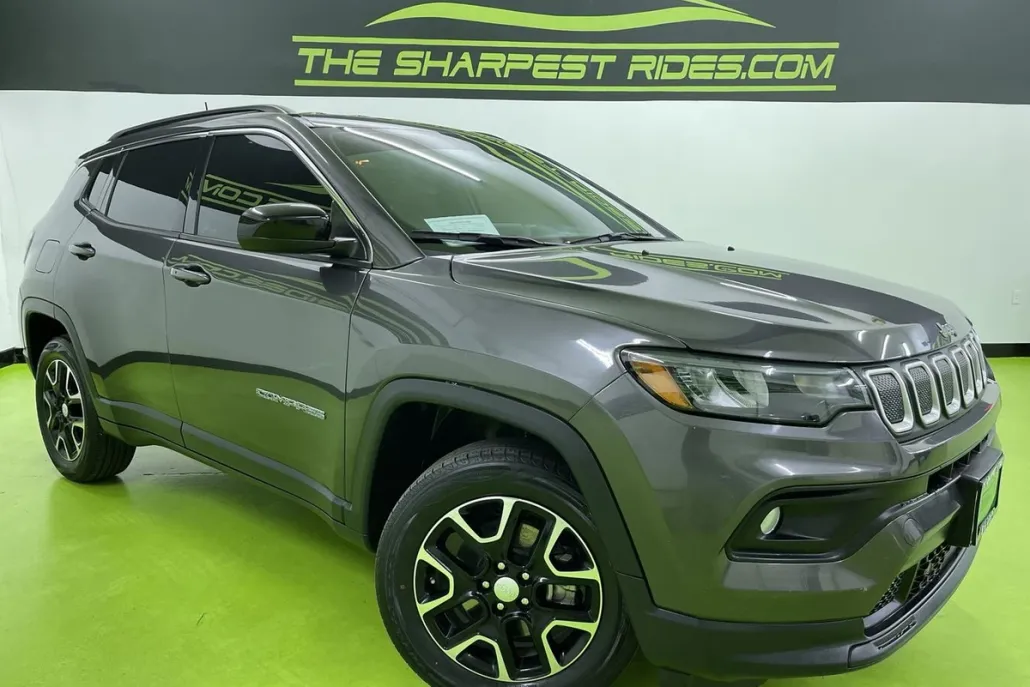 2022 Jeep Compass Latitude photo 1