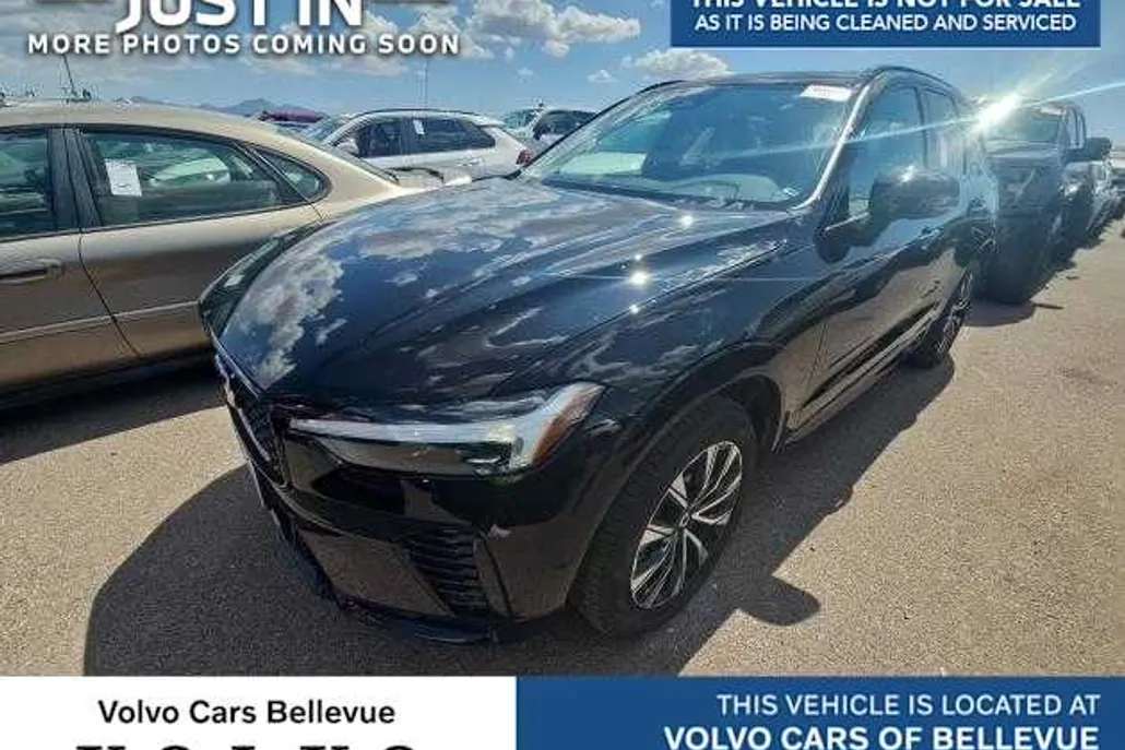 2025 Volvo XC60 B5 Plus photo 1