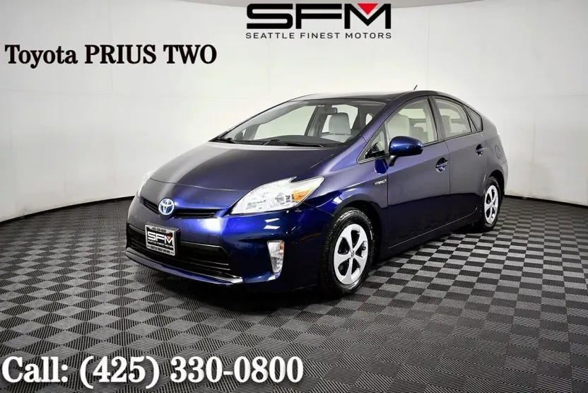 2014 Toyota Prius Two photo 1