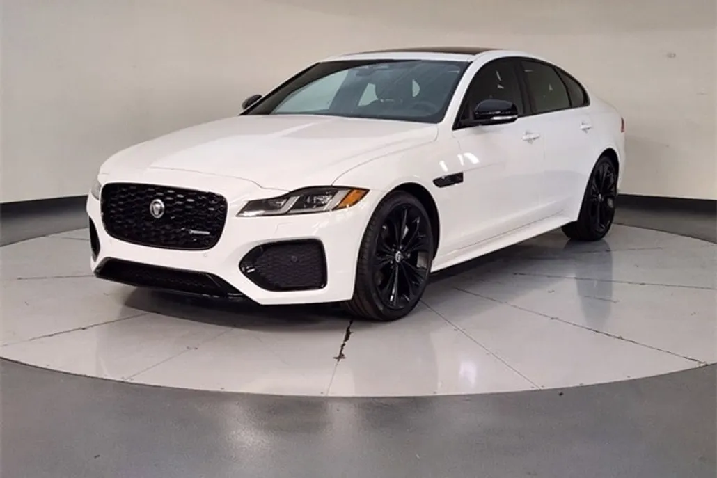 2024 Jaguar XF R-Dynamic SE photo 1