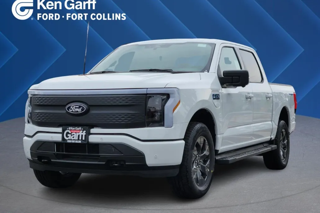 2025 Ford F-150 Lightning photo 1