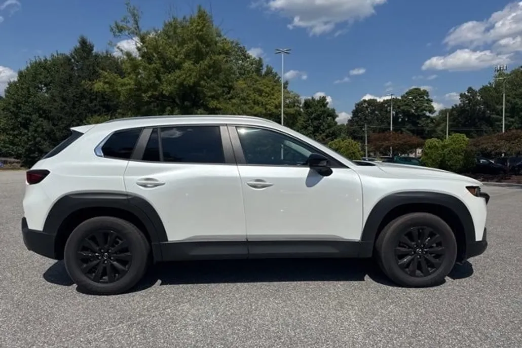 2023 Mazda CX-50 2.5 Preferred Plus photo 1