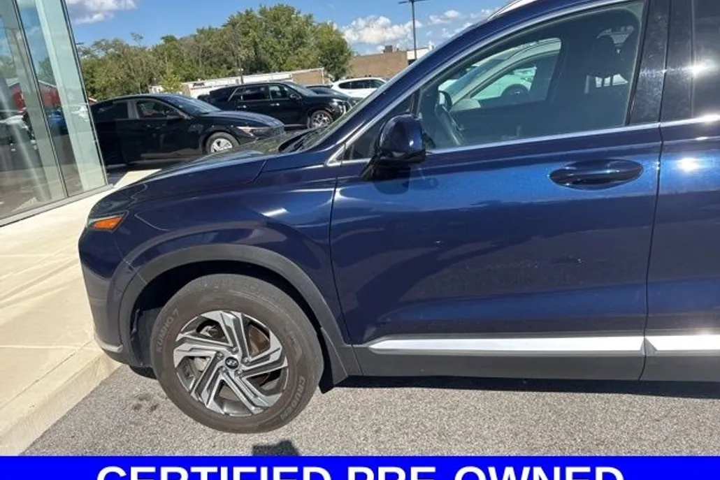 2022 Hyundai Santa Fe SEL photo 1