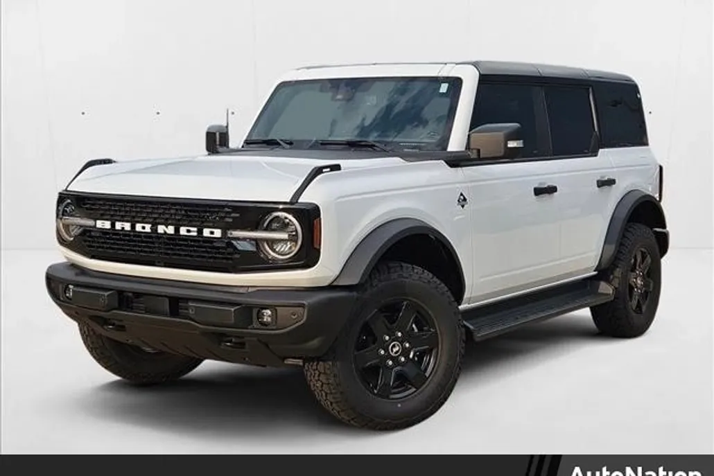 2025 Ford Bronco Outer Banks photo 1