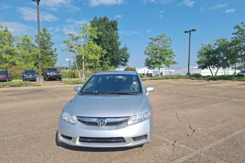 2011 Honda Civic LX photo 1