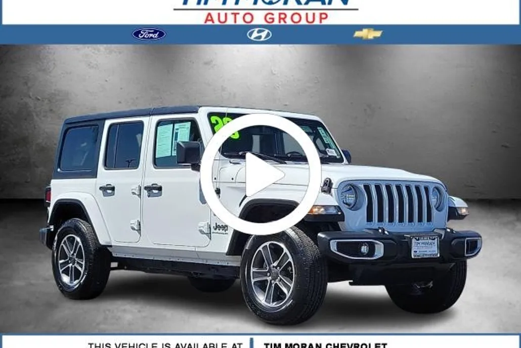 2023 Jeep Wrangler Sahara photo 1