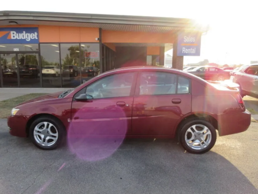 2004 Saturn Ion Sedan Level 3 photo 1