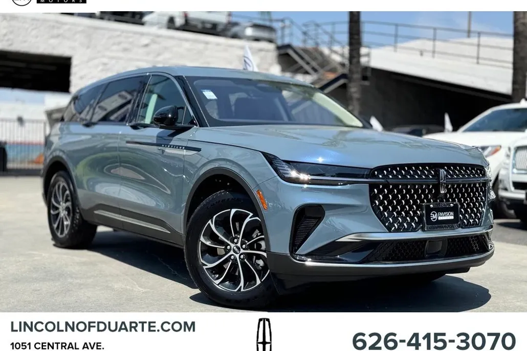 2025 Lincoln Nautilus Premiere photo 1