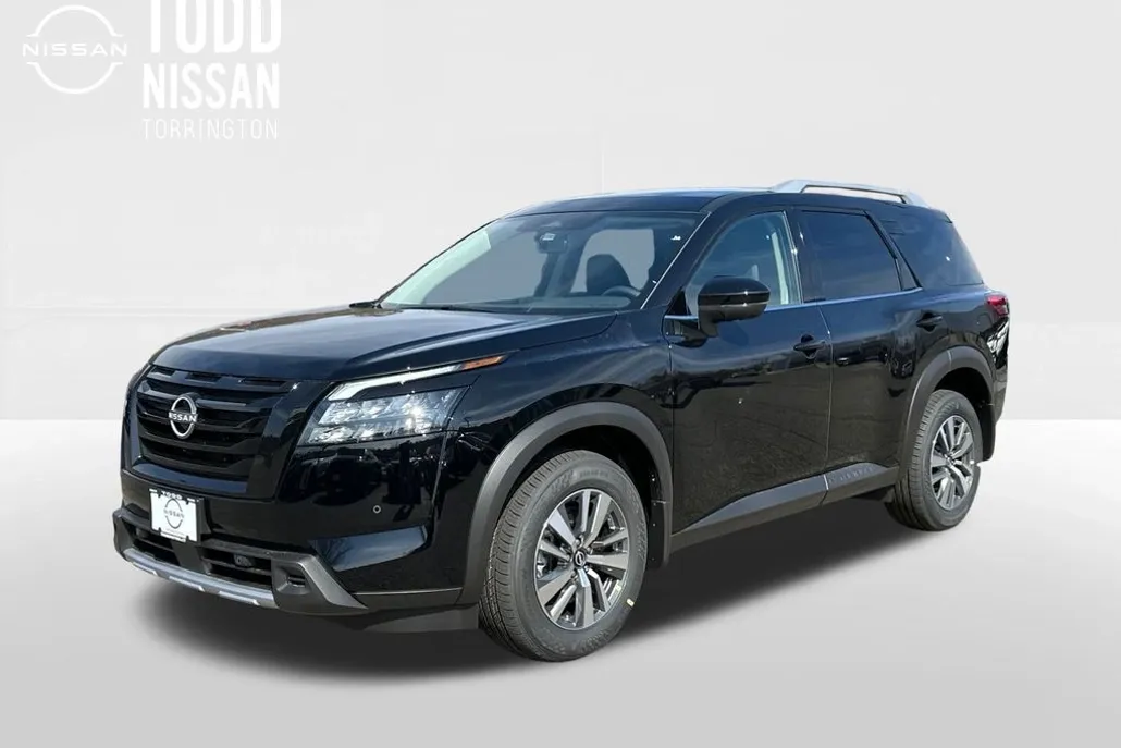 2025 Nissan Pathfinder SL photo 1