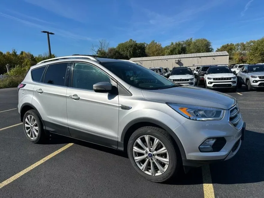 2017 Ford Escape Titanium photo 1