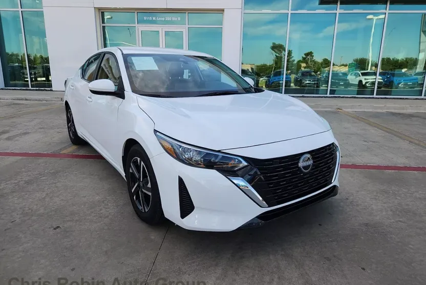 2024 Nissan Sentra SV photo 1