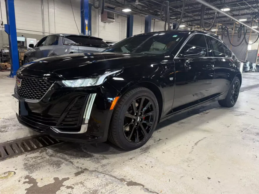 2023 Cadillac CT5 Luxury photo 1