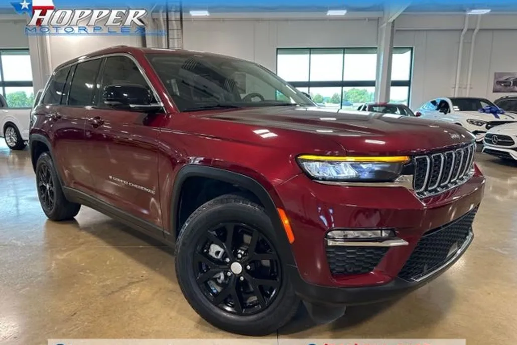 2023 Jeep Grand Cherokee Limited photo 1