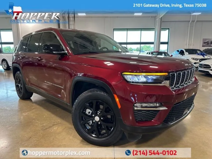2023 Jeep Grand Cherokee Limited photo 1