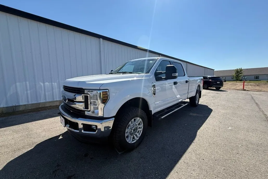 2018 Ford F-350 XLT photo 1