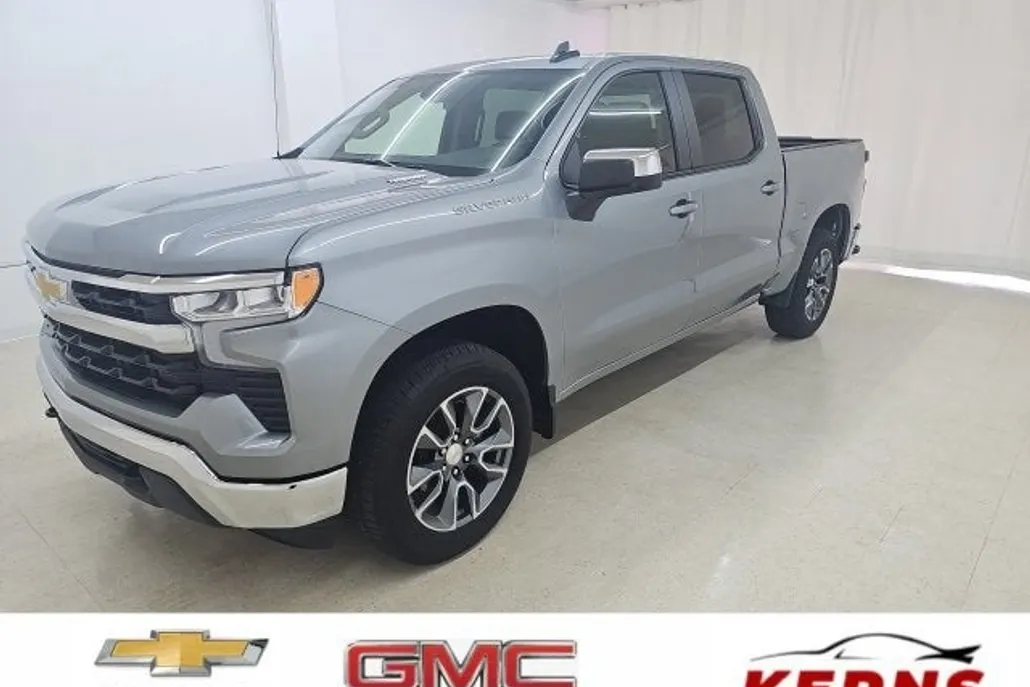 2025 Chevrolet Silverado 1500 LT photo 1