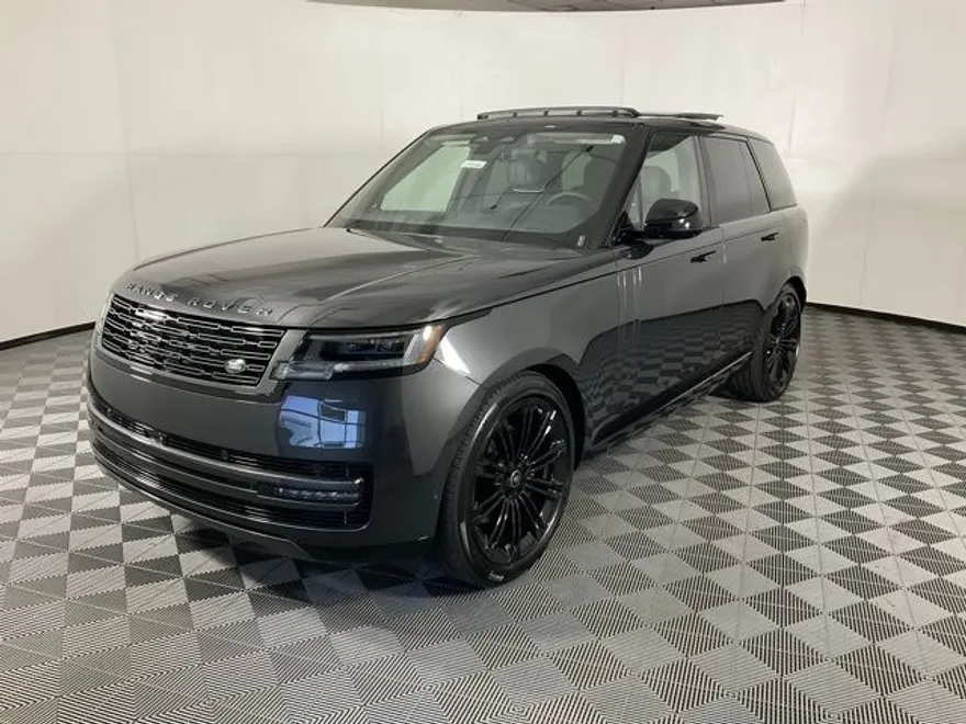 2025 Land Rover Range Rover SE photo 1