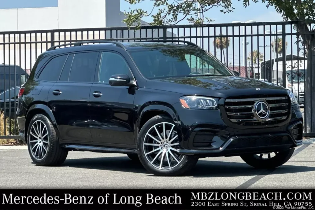 2025 Mercedes Benz GLS 450 4MATIC photo 1