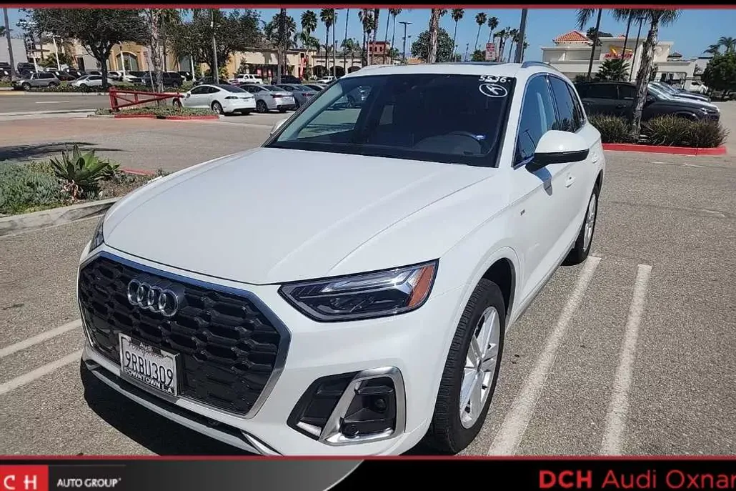 2024 Audi Q5 S line Premium photo 1