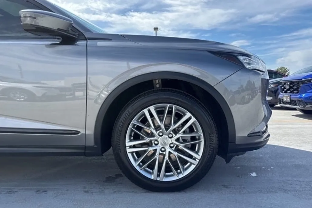 2023 Acura MDX Advance SH-AWD photo 1