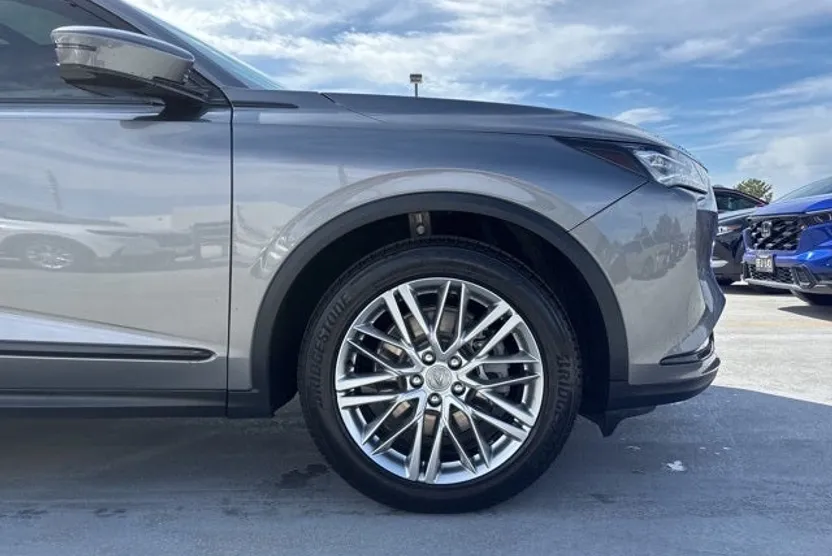 2023 Acura MDX Advance SH-AWD photo 1