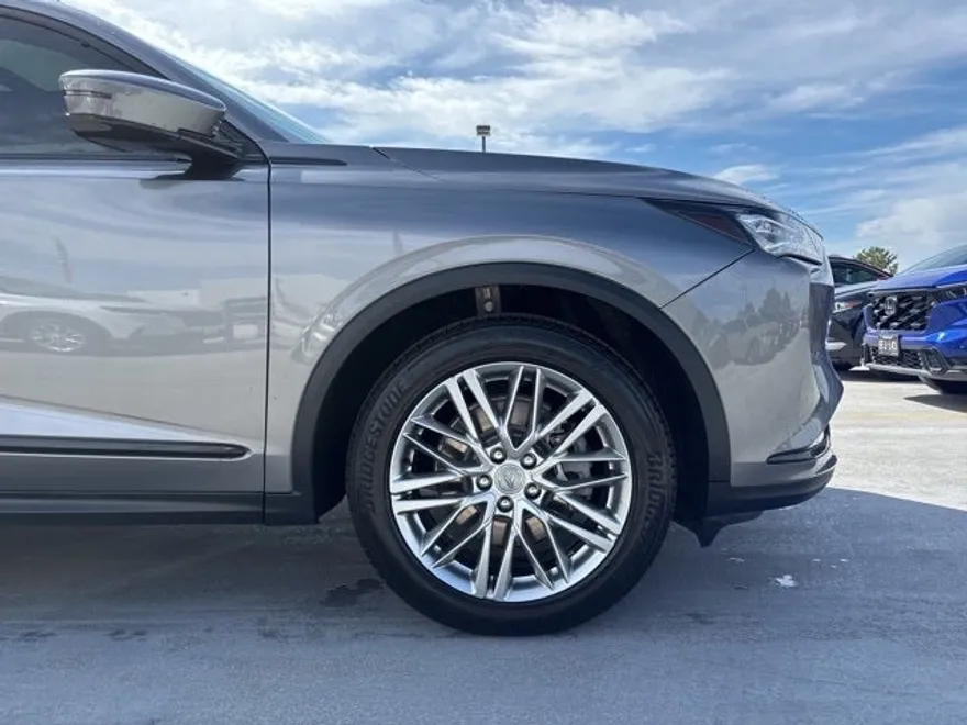 2023 Acura MDX Advance SH-AWD photo 1