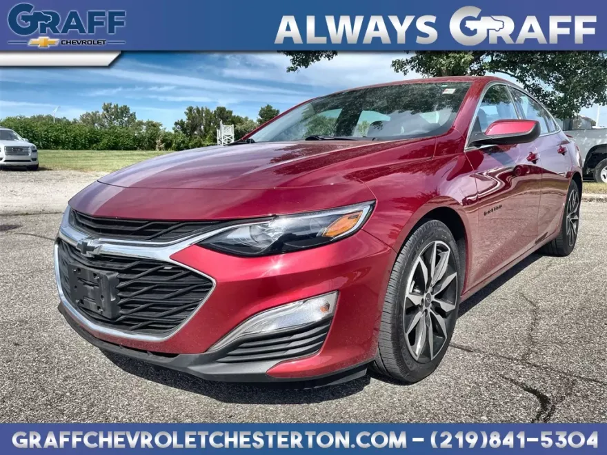 2022 Chevrolet Malibu RS photo 1