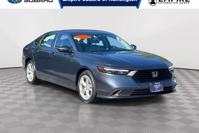 2023 Honda Accord LX photo 1