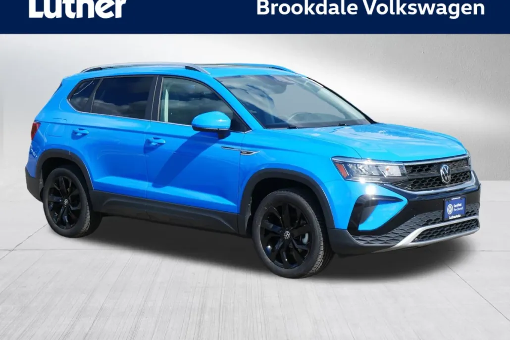 2022 Volkswagen Taos SE photo 1