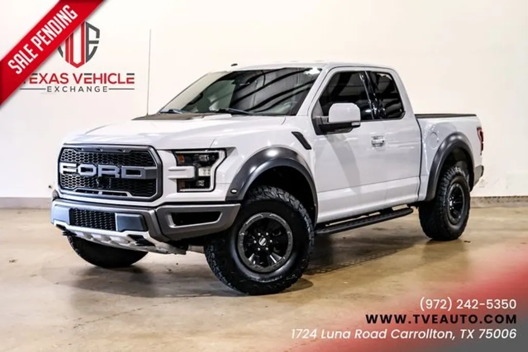 2017 Ford F-150 Raptor photo 1