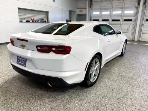 2020 Chevrolet Camaro 1LS 1LT photo 4