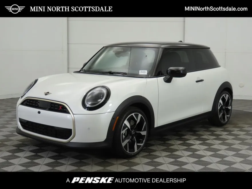 2025 Mini Cooper 2 Door Hardtop Iconic photo 1