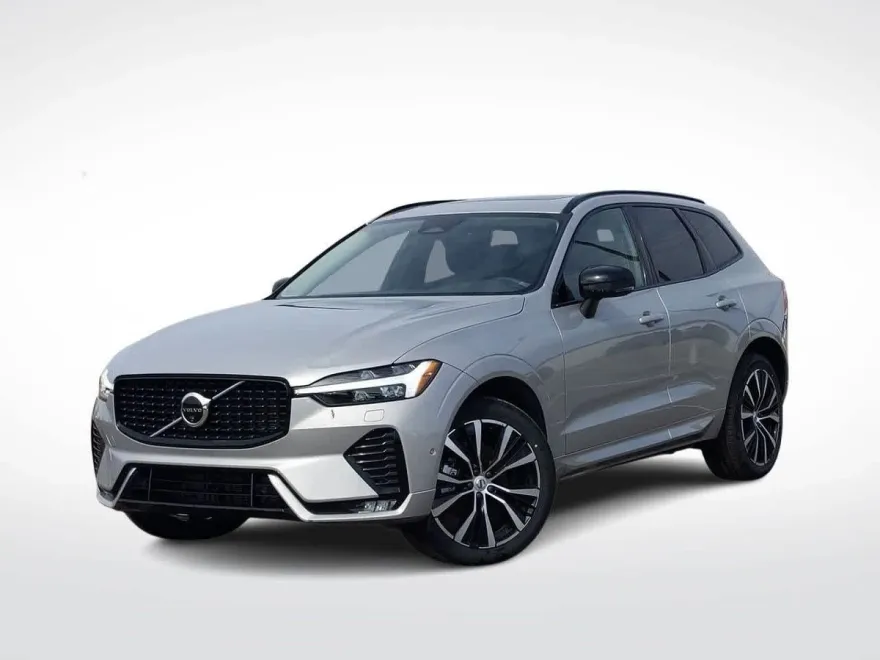 2025 Volvo XC60 B5 Plus photo 1